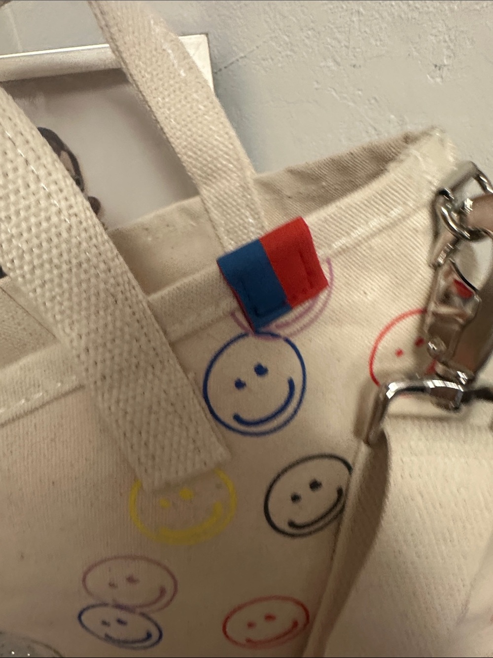 KULE smiley face all over print canvas bucket bag - Picture 6 of 10